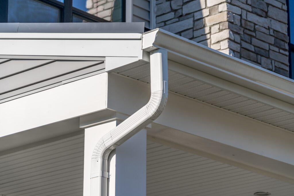 White,Gutter,Guard,System,,Fascia,,Drip,Edge,,Soffit,,Downspout,Strap